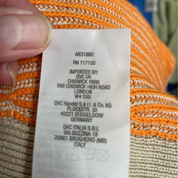 Belle by Kim Gravel Cuffed two-tone pullover sweater - Picture 7 of 10